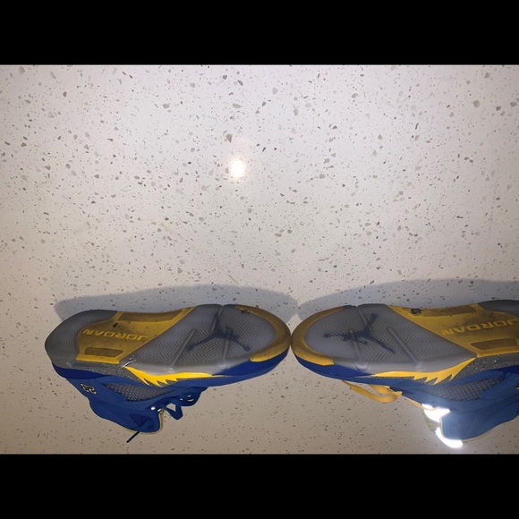 Air Jordan Laney 5 - Picture 2 of 5